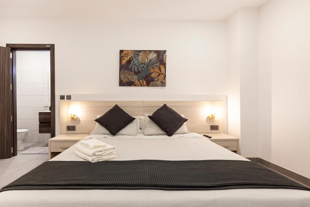 Charming,Comfortable And Centrally Located Group Accomodation Gzira Екстер'єр фото