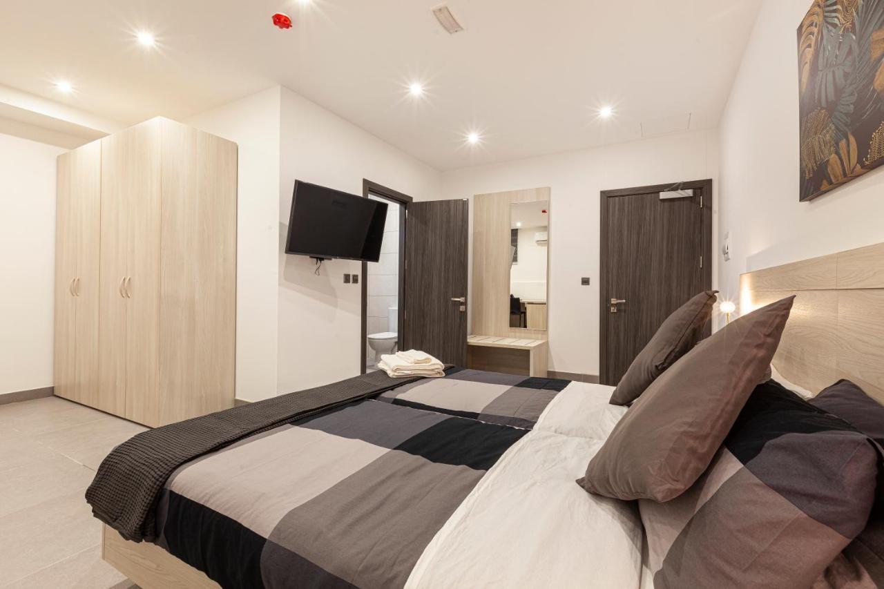 Charming,Comfortable And Centrally Located Group Accomodation Gzira Екстер'єр фото