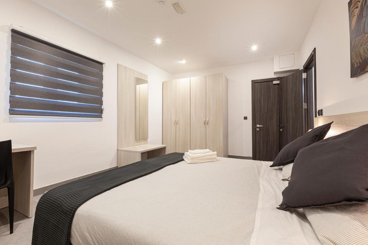 Charming,Comfortable And Centrally Located Group Accomodation Gzira Екстер'єр фото